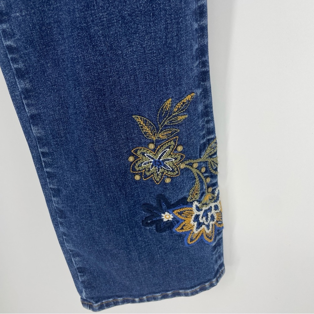 Driftwood Embroidered Kelly denim Jeans Size 26
Length 32.5 - Picture 3 of 9